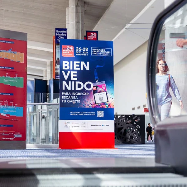 PATROCINIOS EN PISO DE EXHIBICIÓN